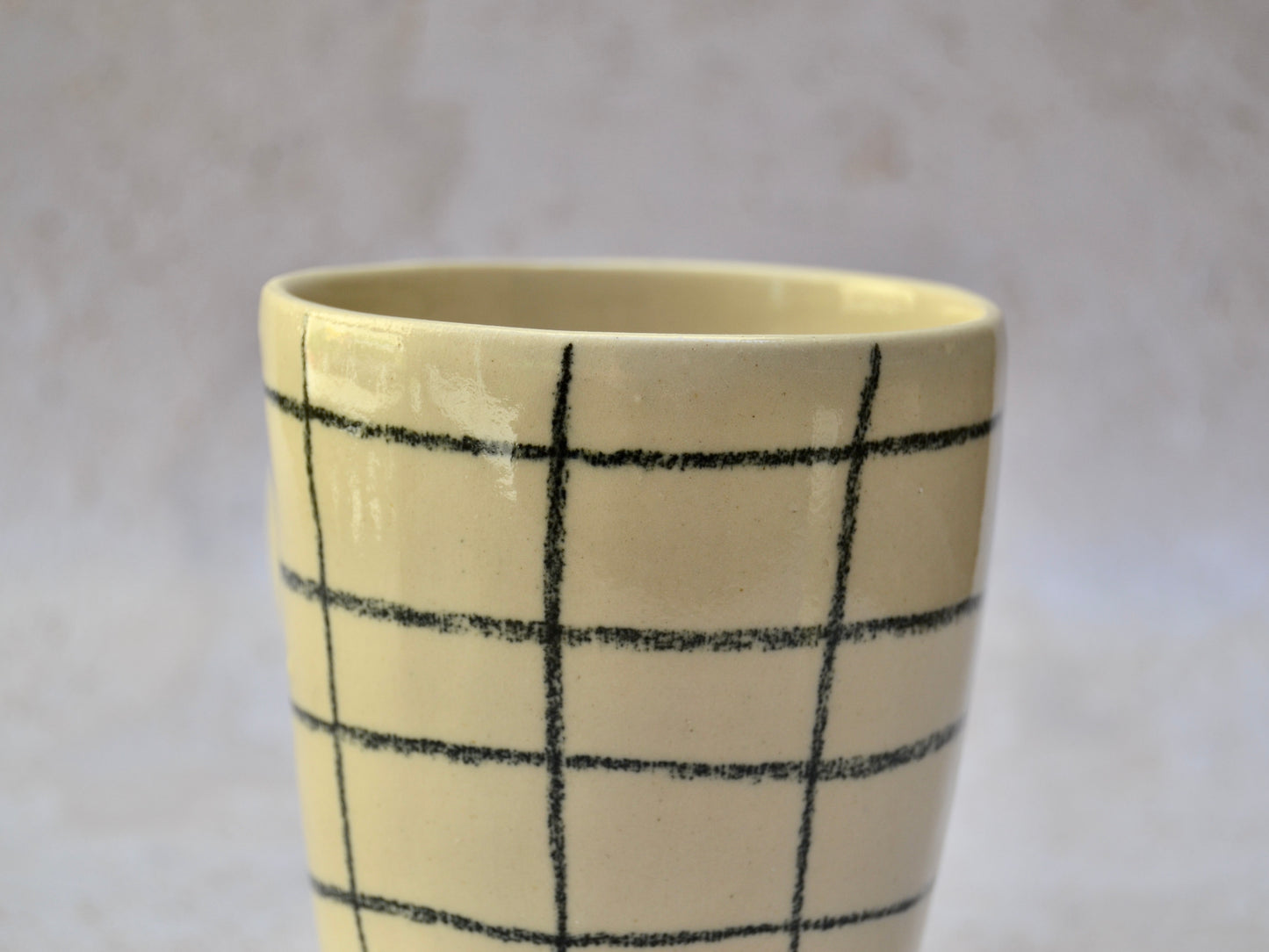 Tassa llapis ceràmic negre