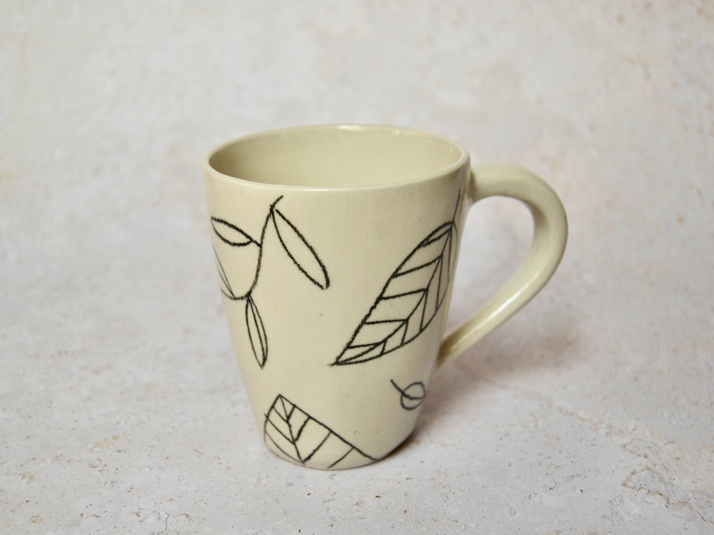 Tassa llapis ceràmic negre